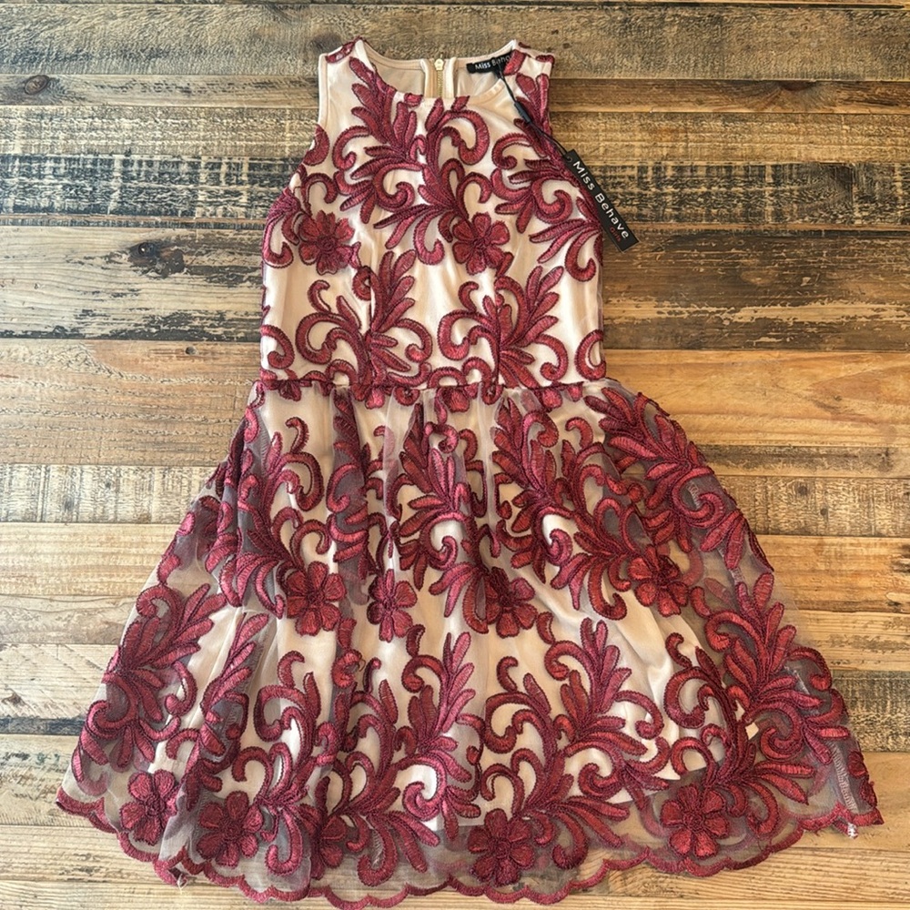 Miss Behave lace dress size 8